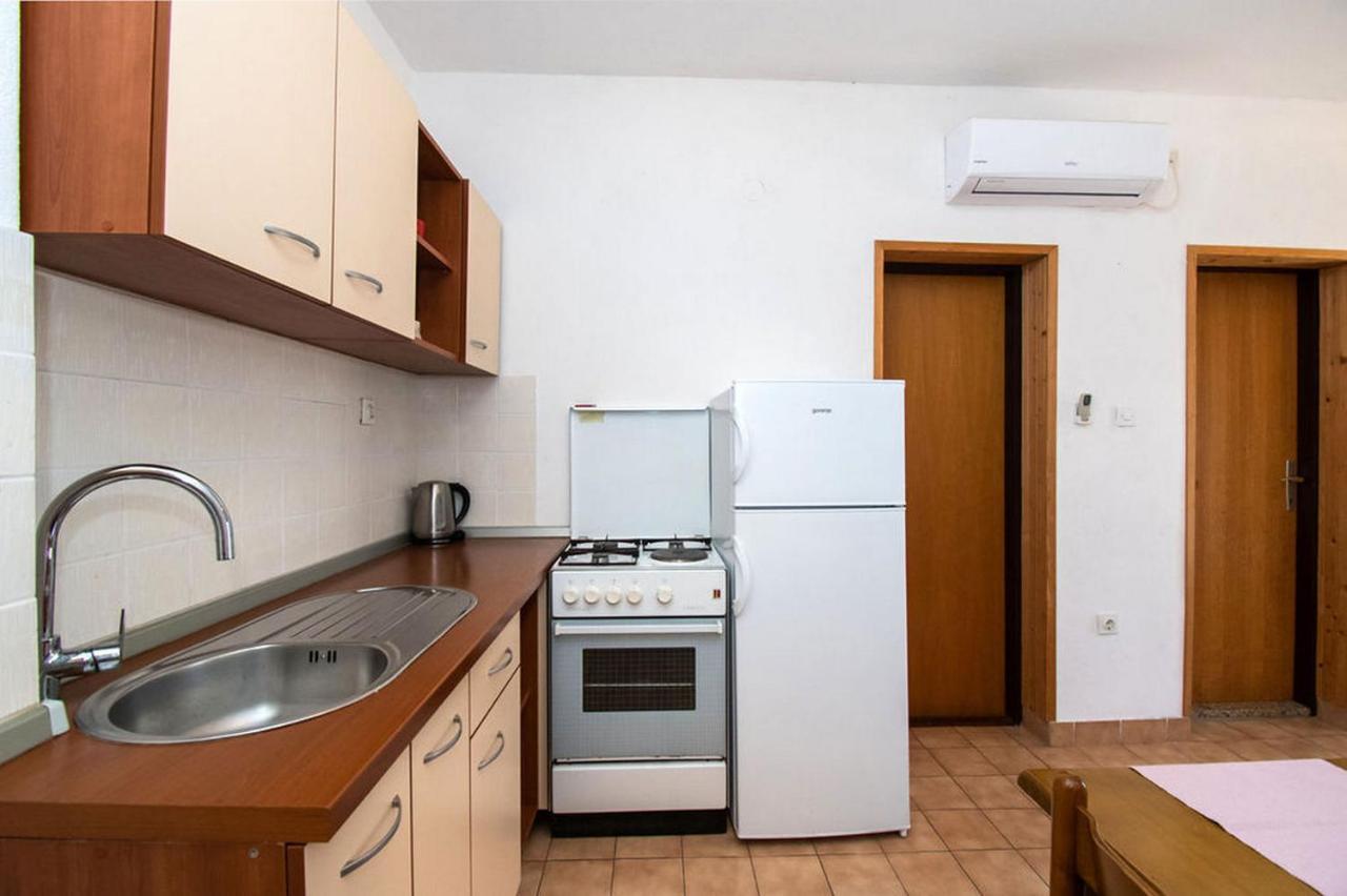 Apartments Crljenko Povljana Kültér fotó