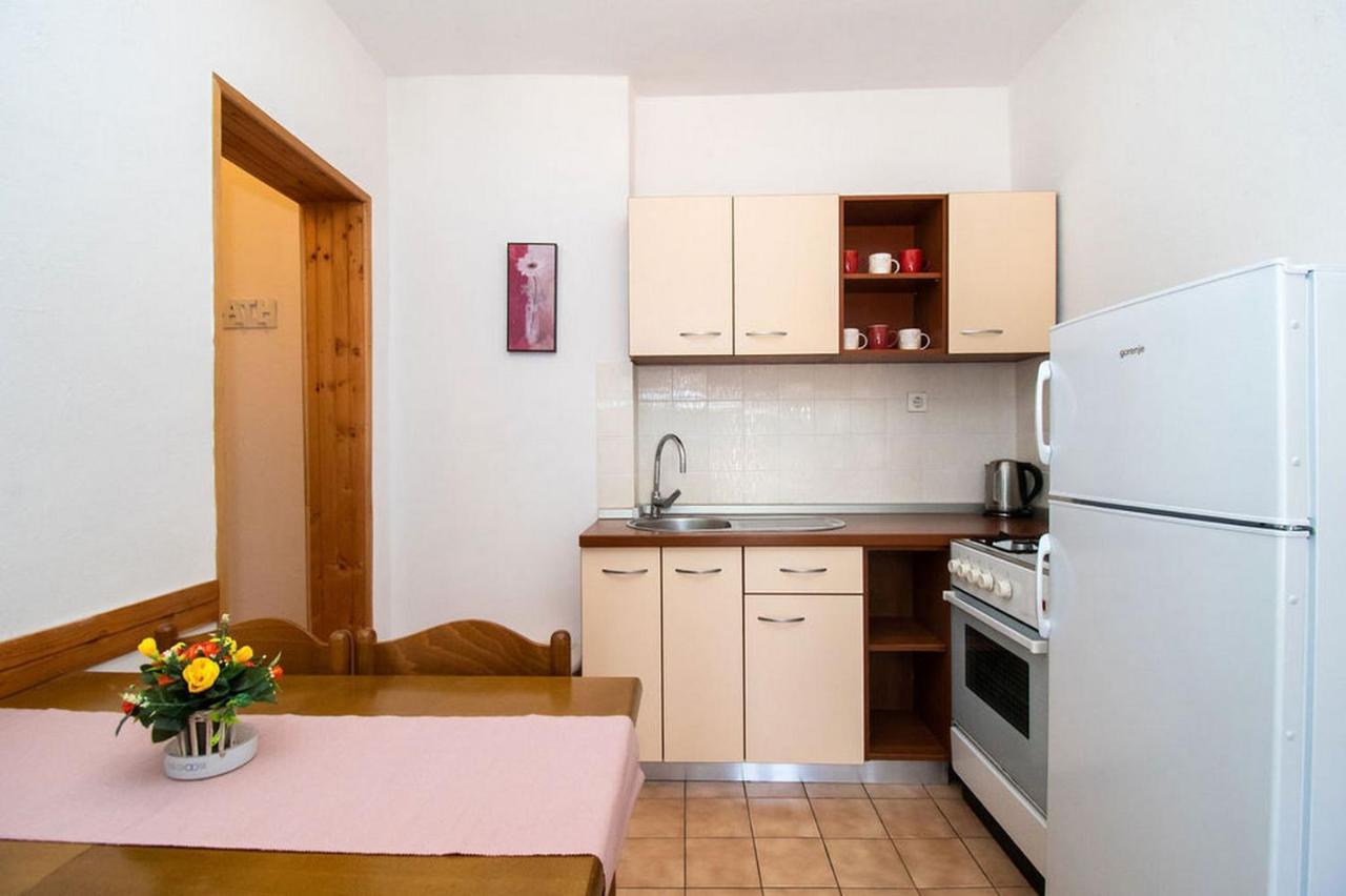 Apartments Crljenko Povljana Kültér fotó