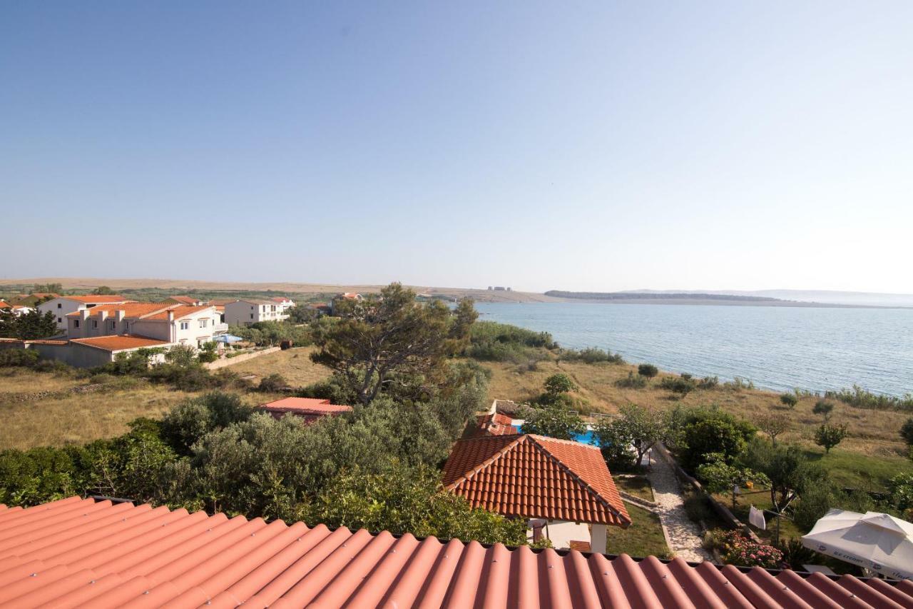 Apartments Crljenko Povljana Kültér fotó